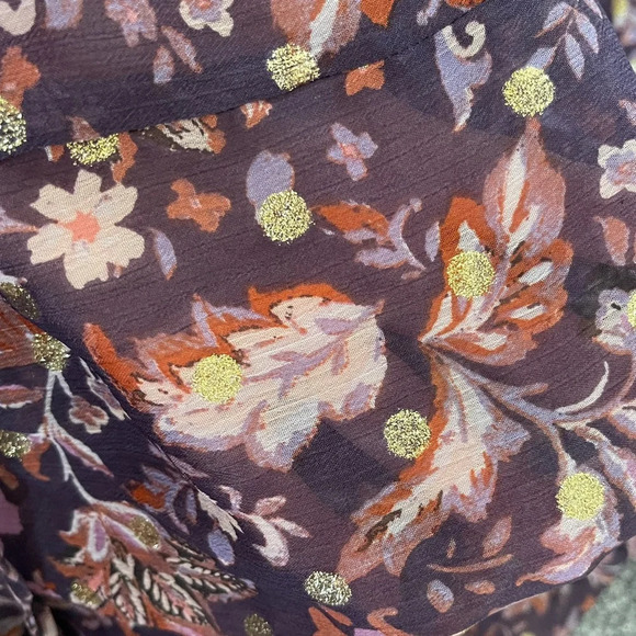 NWT!! Women’s Olivaceous purple blush gold shimmer button down top, Small - Picture 7 of 7